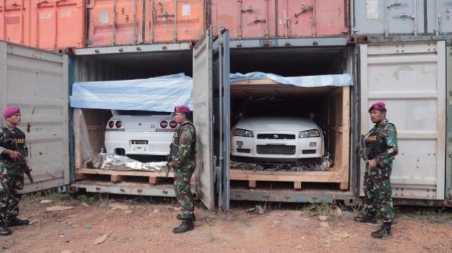 Diangkut dari Singapura, TNI AL Gagalkan Penyelundupan Mobil Mewah di Batam, Begini Modusnya