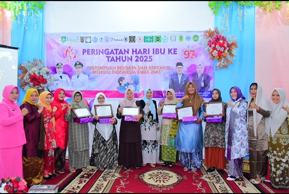 Pemkab Bengkalis Berikan Penghargaan kepada Enam Ibu Hebat di Negeri Junjungan