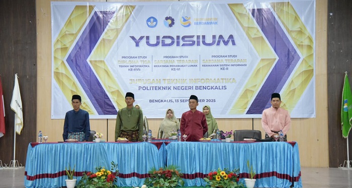159  Mahasiswa Teknik  Informatika Polbeng Ikuti Yudisium