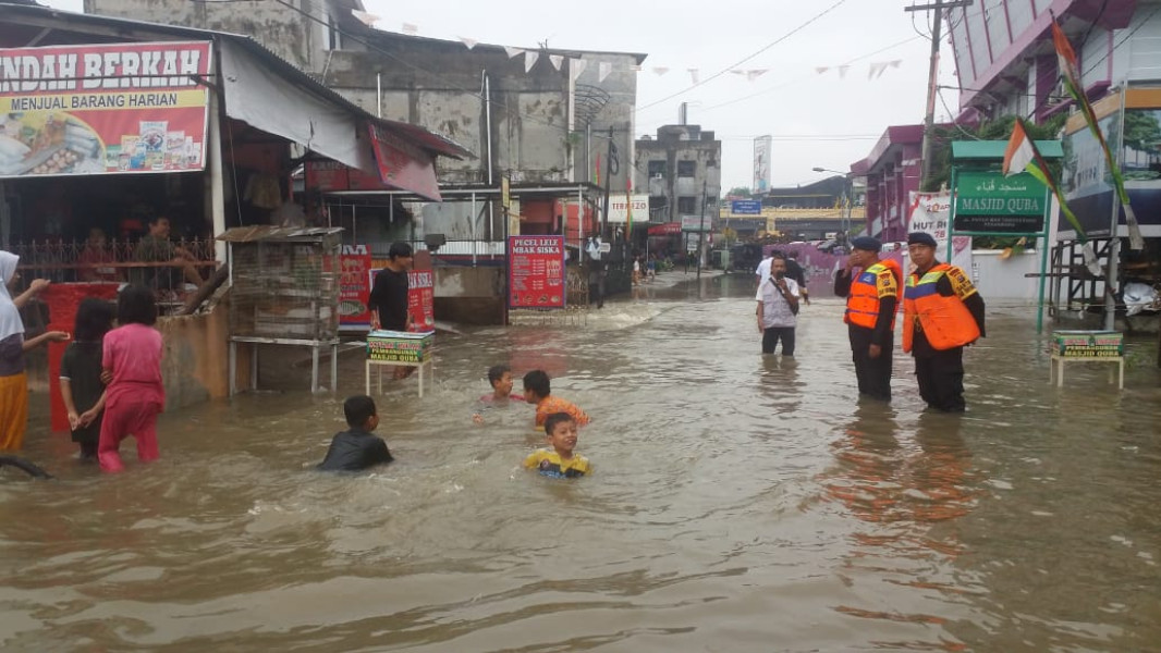 9 Daerah di Riau Tetapkan Status Siaga Banjir