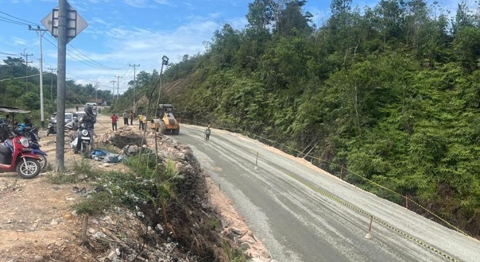 Cuaca  Bikin Lambat Penyelesaian Jalan Lintas Riau-Sumbar di Tanjung Alai Kampar