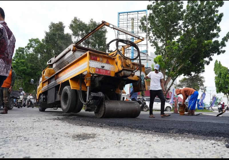 Pemko Pekanbaru Genjot Pengaspalan 23 Kilometer Jalan, Akses Warga Makin Lancar