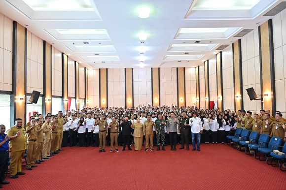 Bupati Bengkalis Serahkan 389 SK PPPK Formasi 2024