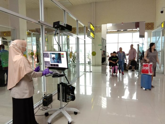 Waspada Cacar Monyet, KKP Pasang Thermal Scanner di Bandara SSK II Pekanbaru