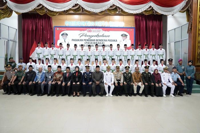 35 Pasukan pengibar Bendera Pusaka Kota Dumai Dikukuhkan