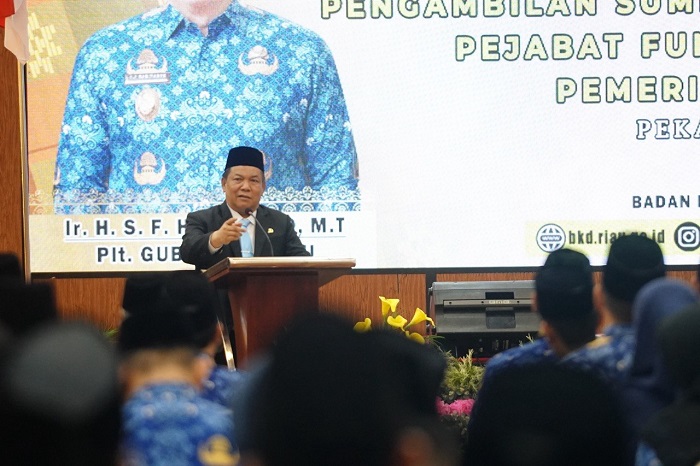 Gubernur Riau Bebaskan Pootongan Zakat Profesi untuk Pegawai PPPK