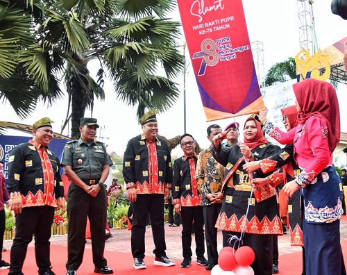 Hari Bakti PU Ke-78, Bupati Kasmarni Ingatkan Bangun Infrastruktur yang Berkualitas, Smart dan Ramah Lingkungan