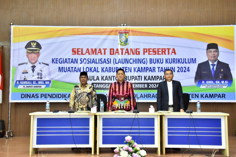 Pj Bupati Kampar Resmi Launching Buku Kurikulum Muatan Lokal Kampar