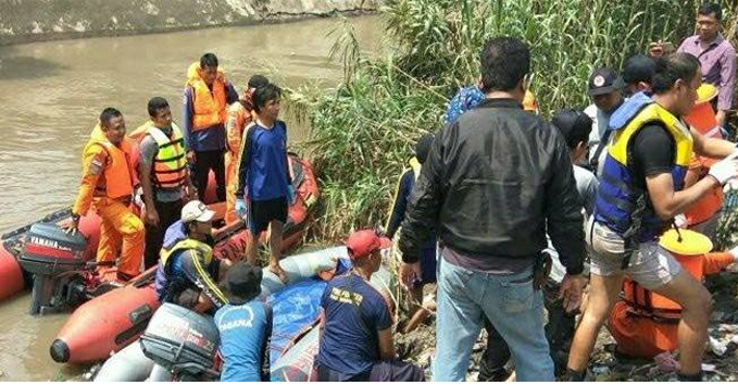 ASTAGA...Gara-gara Soto di Rantang Tumpah, Pasutri Bertengkar di Jembatan, Suaminya Tewas Tenggelam