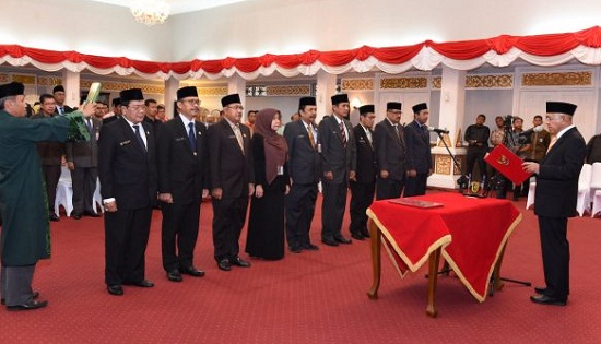 Gubri Lantik 9 Kepala OPD di Lingkungan Pemprov Riau