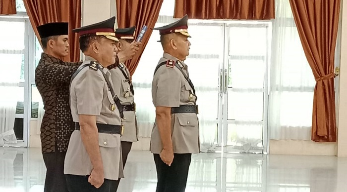 Kapolres Kuansing Pimpin Serah Terima Jabatan Kapolsek Kuantan Tengah dan LTD
