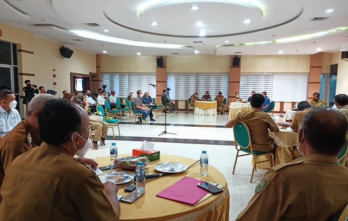 Difasilitasi Pemkab Inhu, Pansus DPRD RIau Lakukan Pertemuan dengan Perusahaan di Inhu