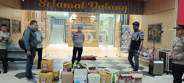 Tim Ops Pekat LK 2022 Polres Rohul Amankan Ratusan Botol Miras