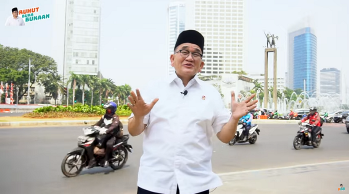 Ruhut Sindir Anies Baswedan  Lewat Video, Warganet: Ngigau Lagi, Makanya Obatnya Diminum Dulu Hut...