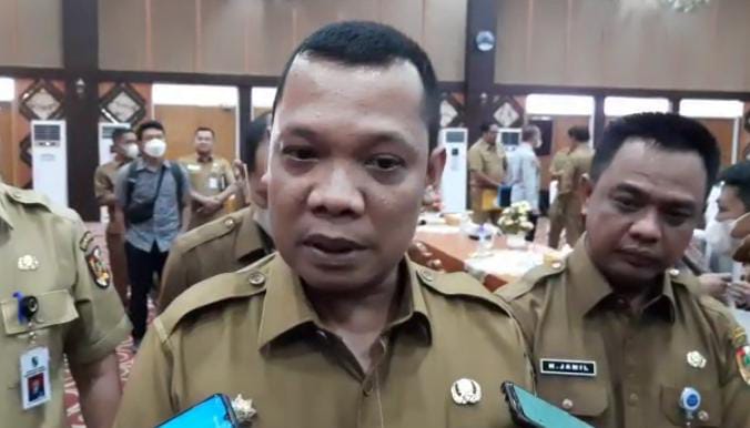 Tahun Depan Pemko Pekanbaru Alokasikan Anggaran untuk perbaiki 70 Persen Jalan Rusak...