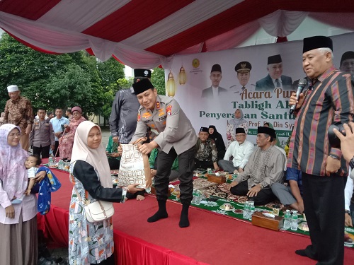 Umri Tutup Ramadan Ceria Tabligh Akbar Bersama Prof Din Syamsuddin dan Santuni 1.000 Kaum Dhuafa