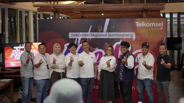 Dukung Produktivitas Masyarakat di Sumbagteng, Telkomsel Terus Kembangkan Infrastruktur dan Layanan Digital
