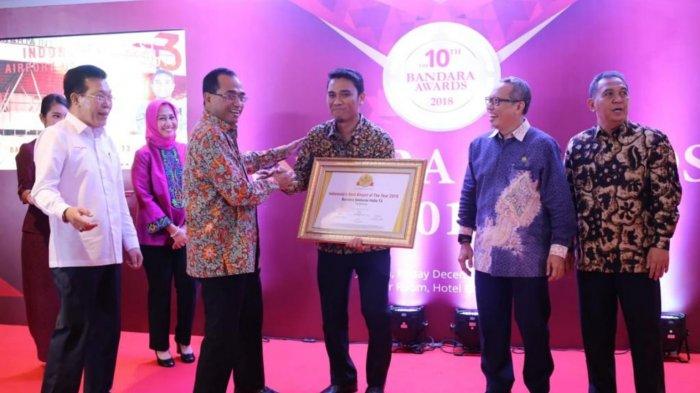 Bandara Soekarno-Hatta Raih Best Airport Of The Year di Ajang Bandara Awards 2018