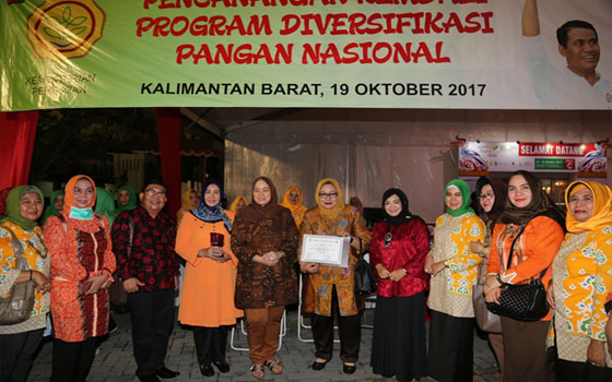 Selamat, PKK Inhil Raih Juara I Kategori Menu Sarapan Pagi di Kalbar