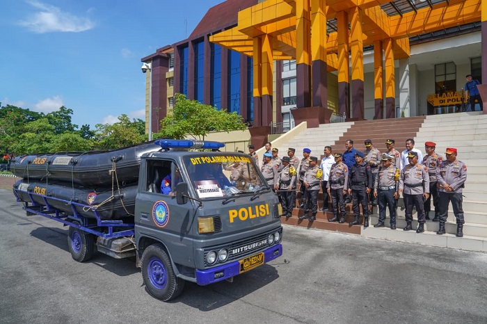 290 Personel Polisi di Polda Riau Diterjunkan Bantu Pemulihan Bencana di Sumbar