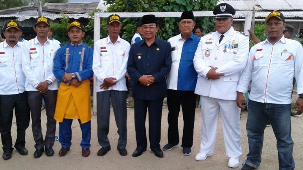 Lantik Kades Concong Dalam dan Kades Sungai Berapit, Ini Pesan Bupati HM Wardan