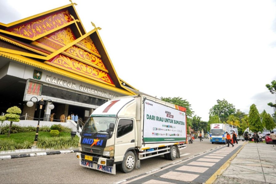 Solidaritas Nasional, Pemprov Riau Lepas Konvoi Bantuan Dompet Dhuafa untuk Aceh