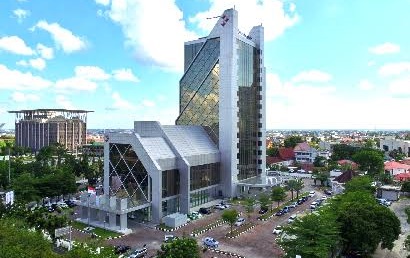RUPS LB Bank Riau Kepri, Andi Buchari Direktur Utama,   Yan Prana Jaya Komisaris Utama