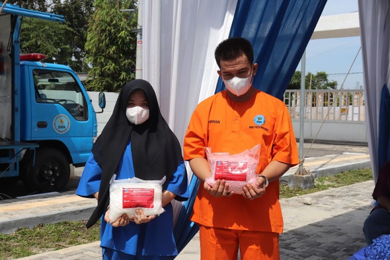 Lagi dan Lagi, Penyelundupan Sabu Coba Dilakukan via Bandara SSK2, Pengirimnya Ketemu...