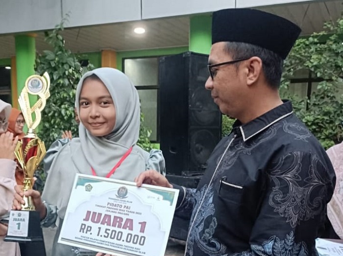 Siswa SMAN 1 Bengkalis Wakili Riau ke Ajang Nasional Lomba Pidato PAI Fair 2025