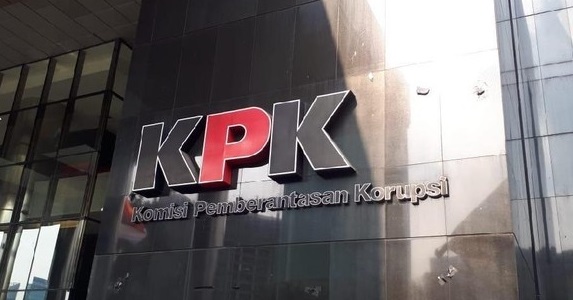 KPK Tangkap Bupati Penajam Paser Utara  di Sebuah Mall  di Jakarta