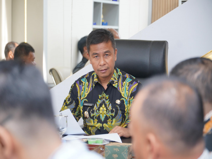 Bupati Kampar Sampaikan Turut Berdukacita kepada Keluarga Almarhum Jamilus