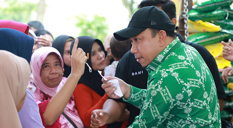 Pemkab Siak Gelar Pasar Murah di Mempura, Harganya Benar-benar Meringankan Warga