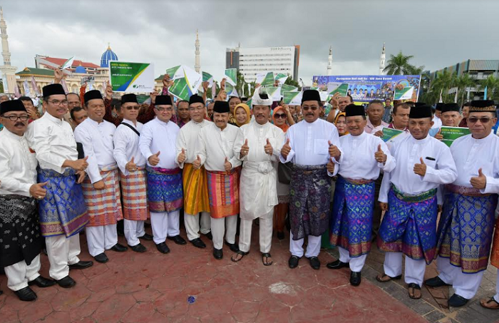 Bank Riau Kepri Salurkan Dana CSR Kepada 5 Ribu Tenaga Kerja Dalam Program GN Lingkaran di Batam