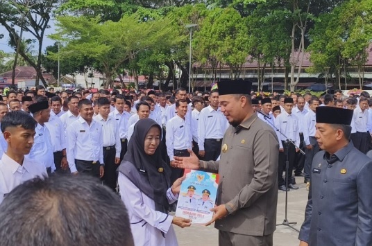 Pemkab Inhu Lantik 3.055 PPPK Paruh Waktu