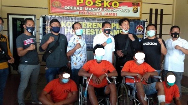 Tiga Bulan Sembunyi, Empat Perampok Bersenjata yang Gasak 2,5 Kilogram Emas di Jambi Ditangkap