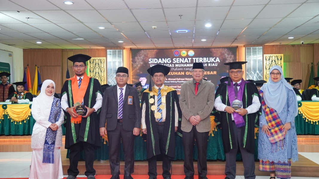 UMRI Resmi Kukuhkan Dua Guru Besar Pertama
