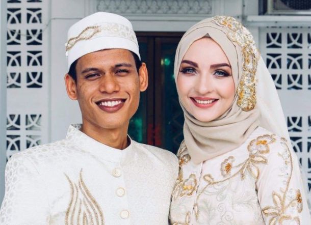 Subhanallah, Berawal dari Ikut Pertukaran Pemuda, Mualaf Cantik Australia Ini Malah Kepincut Pria Aceh