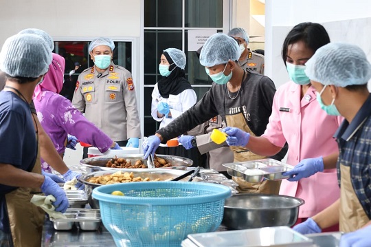 Target 3.578 Porsi, Program Makan Bergizi Gratis Polda Riau Sasar Sembilan Sekolah