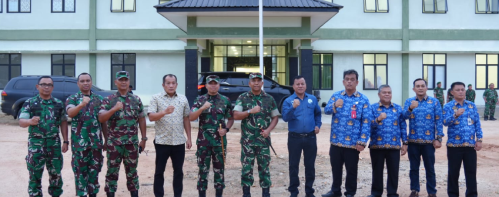 Bupati Kuansing Dampingi Danrem 031/Wirabima Tinjau Makodim Baru