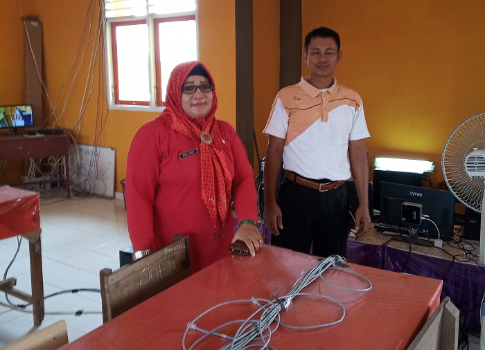 Gelar UNBK 2019,SMP Negeri 2 Rambah Samo-Rohul Pinjam Laptop ke Siswa