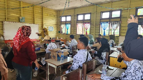 Disdikbud Kota Dumai Hadirkan Materi Pembelajaran Mendalam Bagi Guru dan Melihat Langsung Kondisi Sekolah di Wilayah Sulit Akses