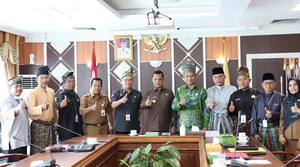 Pj Wali Kota Pekanbaru Dukung Pengusulan Marhum Pekan Sebagai Pahlawan Nasional
