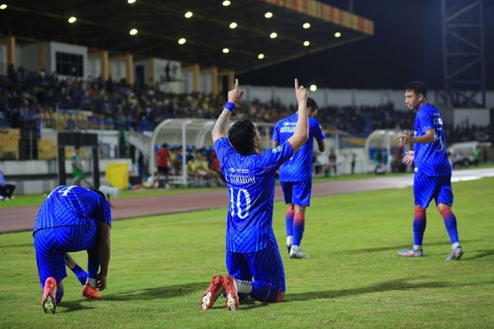 Tundukkan Persekat Tegal 4-2, PSPS Lolos Zona Degradasi