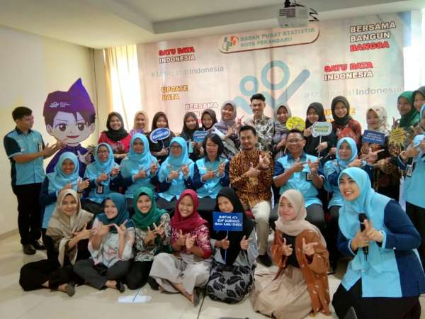 BPS Sosialisasi 'Sensus Penduduk 2020' ke Mahasiswa Stikes Awal Bros Pekanbaru