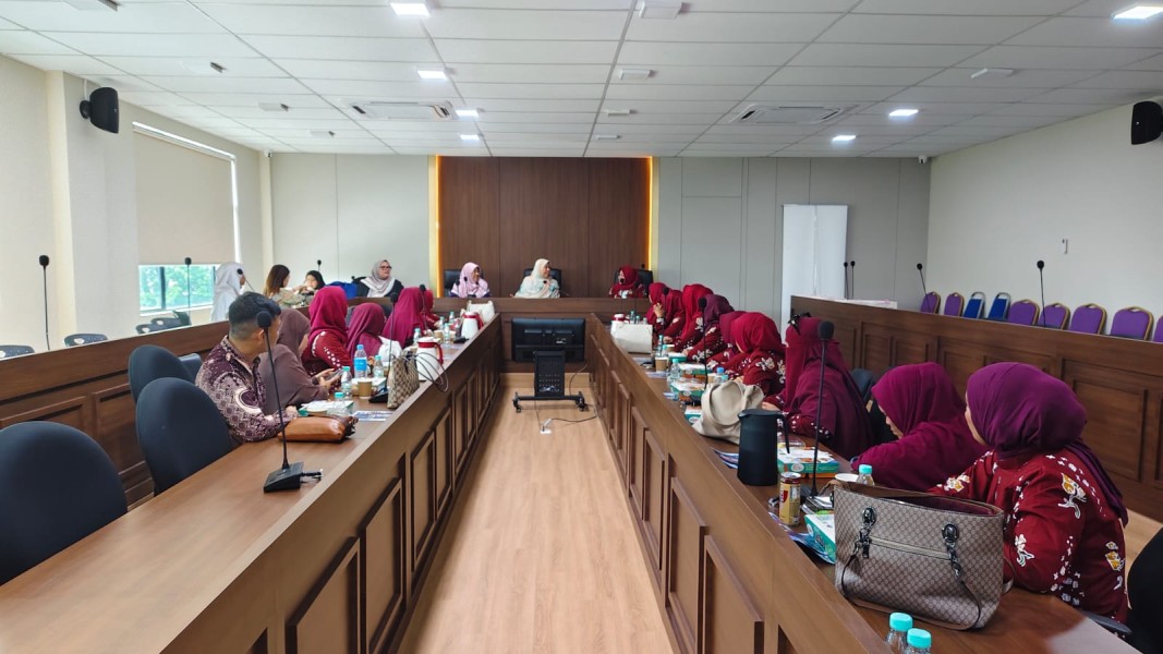 GOW Kab. Kampar Lakukan Kunjungan Silahturahmi Ke Datuk Zuraida Kamarudin Group SDN BHS  Corpotare Consultan And Services