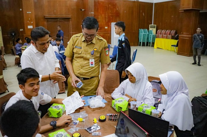 Sekda Kota Dumai: Kompetisi Robotik Bantu Siswa Hadapi Tantangan Teknologi Masa Depan