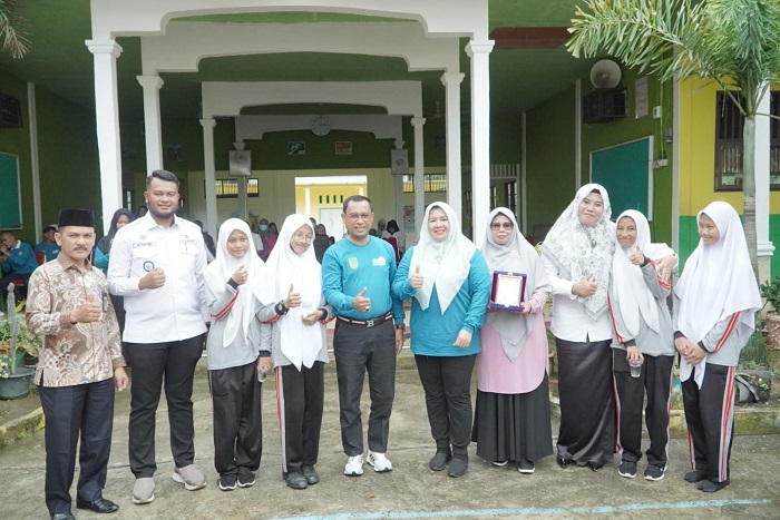 Pemkab Rohil Gelar Aksi Pemberian Gizi Tambahan di MAN 1 Bangko