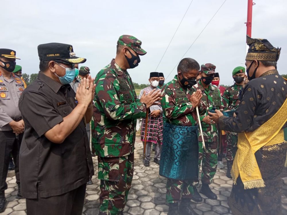 Pj Bupati Dampingi Pangdam I BB Kunker Ke Inhu