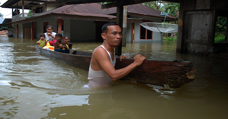 Mohon Perhatian...Korban Banjir Riau Mulai Terserang Penyakit