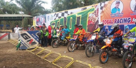 Afrizal Lepas Super Grass Track di Manggala Jhonson